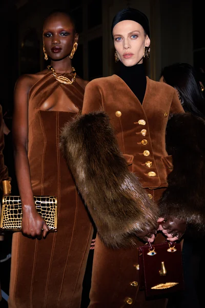 Look 14